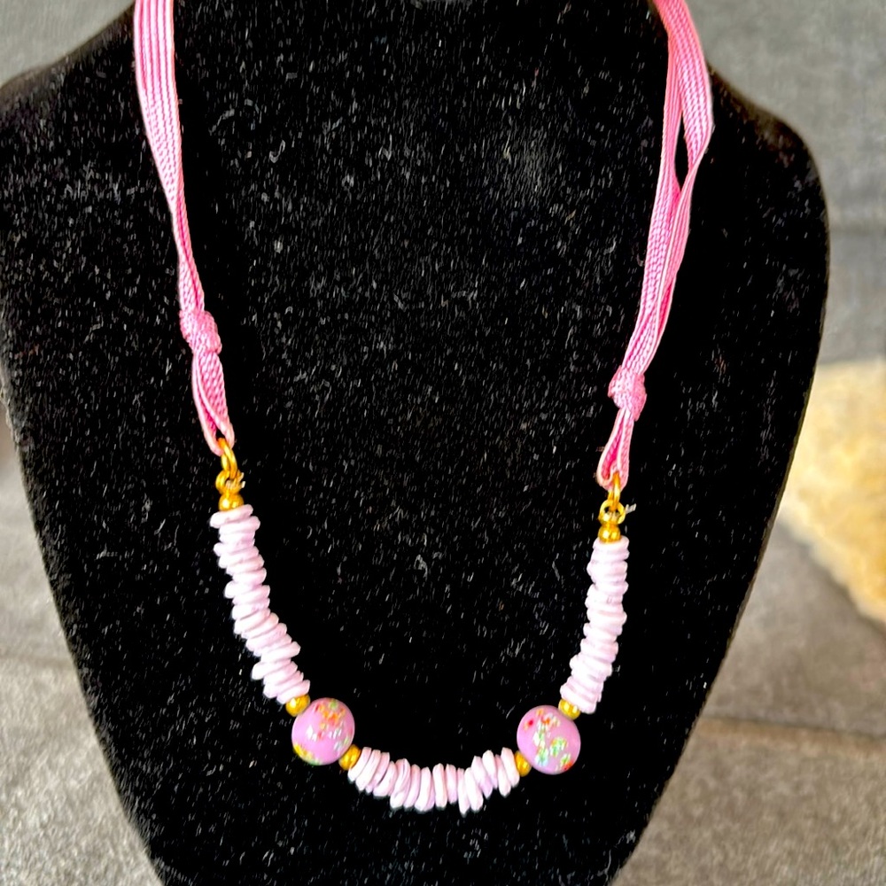 Vintage purple bead necklace 15 1/2 inches